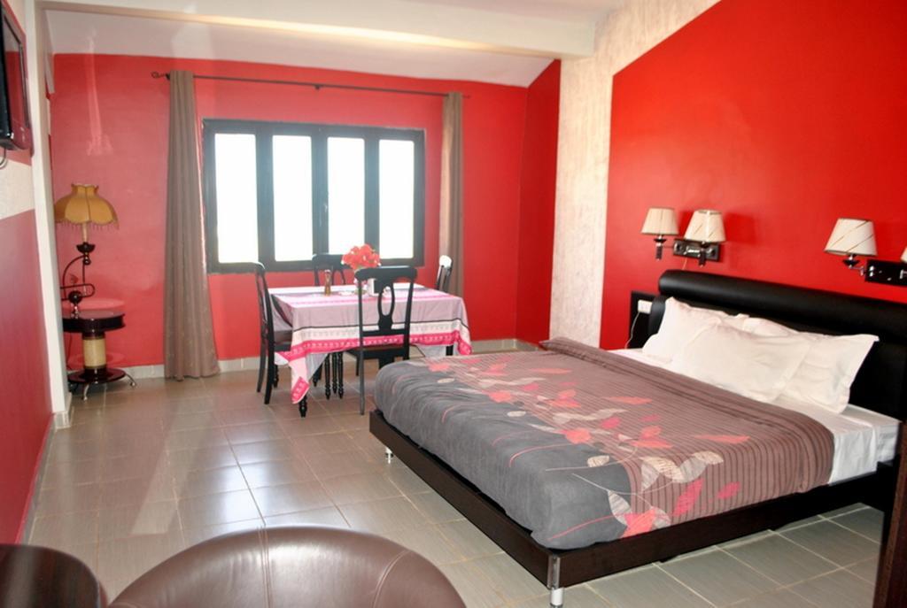 Hotel Magic Land Dakar Exterior photo